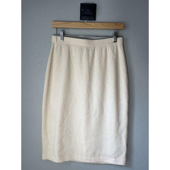 ST. JOHN Collection Size 8 Creamy Faintest Of Pink Santana Knit Straight Skirt - Picture 1 of 3